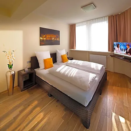 Apart Otel Guesthouse Mannheim 4*