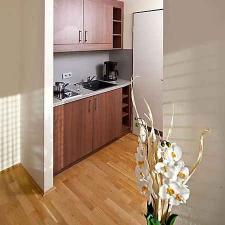 Apart Otel Guesthouse Mannheim 4*